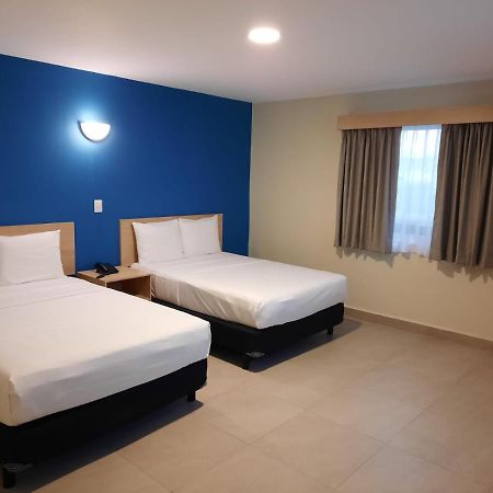 Chn Hotel Monterrey Santa Fe Εξωτερικό φωτογραφία